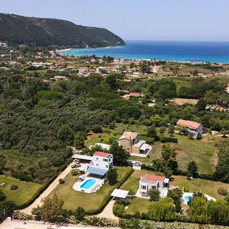 Seaview Aris With Private Pool By Lefkadastay וילה *